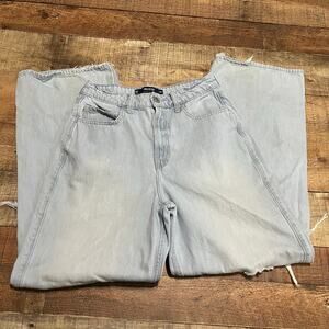 Hollister Women's 100% Cotton Busted Knees Ultra High-Rise Baggy Jeans Sz 28